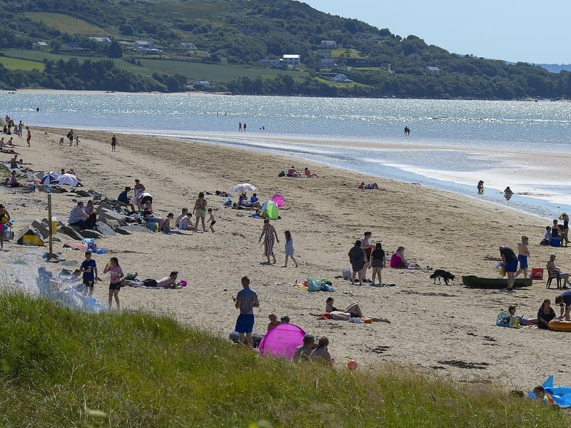 Lisfannon beach, on Saturday afternoon last. People from Derry flocked to beaches around Inishowen to enjoy the fine weather. Photo: George Sweeney. DER2128GS – 048