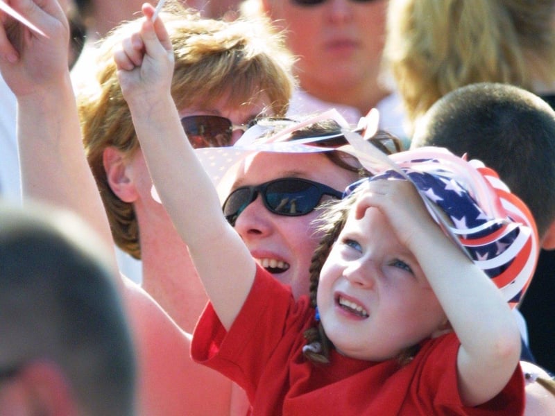 May 2001... Bill Clinton visits Derry.