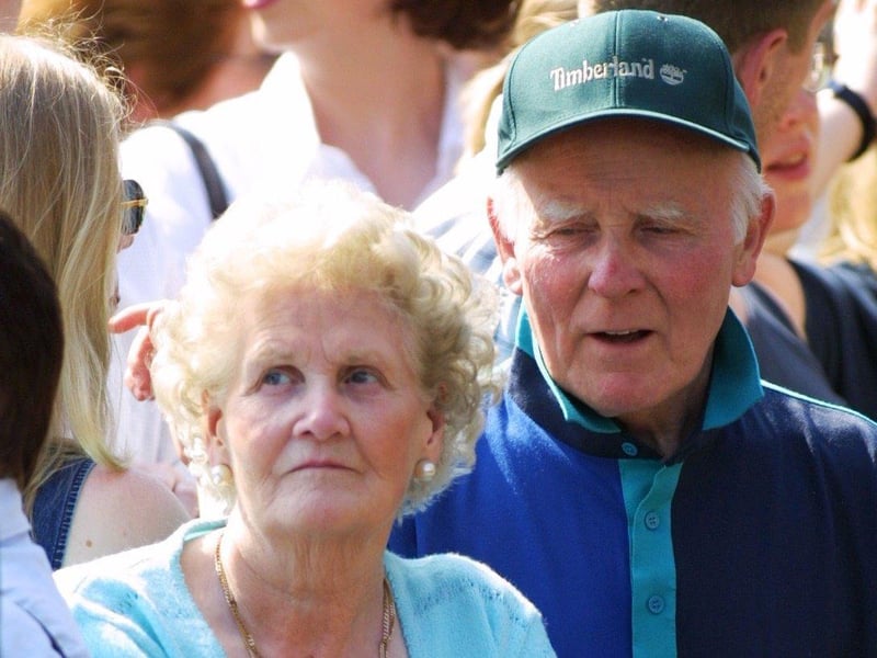 May 2001... Bill Clinton visits Derry.