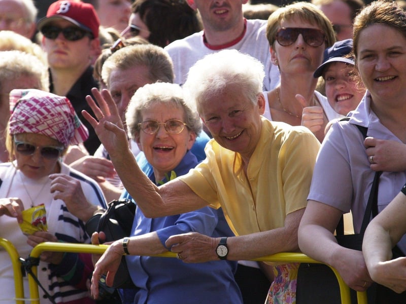 May 2001... Bill Clinton visits Derry.