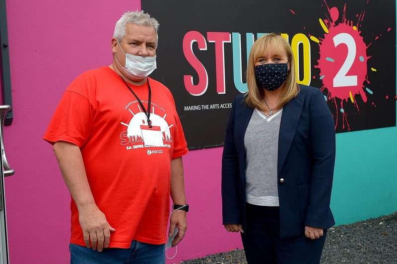Ollie Green, Artistic Director GSCA, greets Education Minister Michelle McIlveen MLA on her arrival at Studio 2, Skeoge Industrial Estate on Wednesday afternoon. DER2130GS - 015