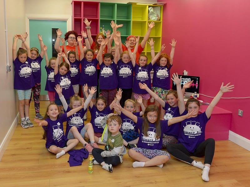 Children and volunteers from Orange Group who attended the Greater Shantallow Arts ‘Trolls’ themed Summer Scheme at Studio 2 recently. DER2128GS - 028