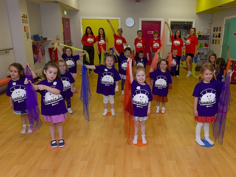Children and volunteers from Red Group at dance rehearsals during the Greater Shantallow Arts ‘Trolls’ themed Summer Scheme at Studio 2 recently. DER2128GS - 025