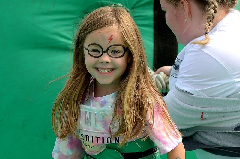 Emily Doherty, aged 5, having fun at the recent Galliagh Community Fun weekend. Photo: George Sweeney. DER2121GS – 088