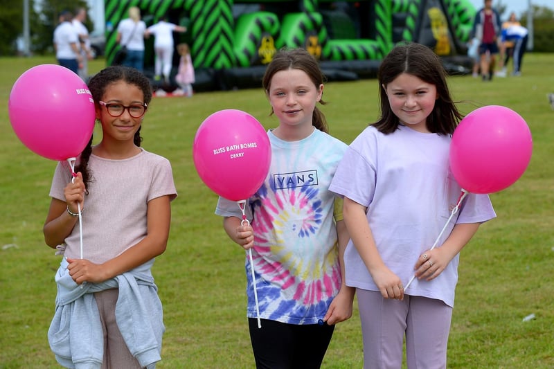 Tori, Caydee and Lola pictured at the recent Galliagh Community Fun weekend. Photo: George Sweeney. DER2121GS - 092