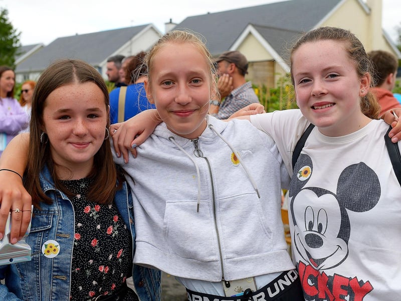 Mates Megan, Emma and Eden were at the Family HOPE Day held at the Mullan HOPE Centre in Moville, on Sunday afternoon last. Photos: George Sweeney. DER2134GS – 002