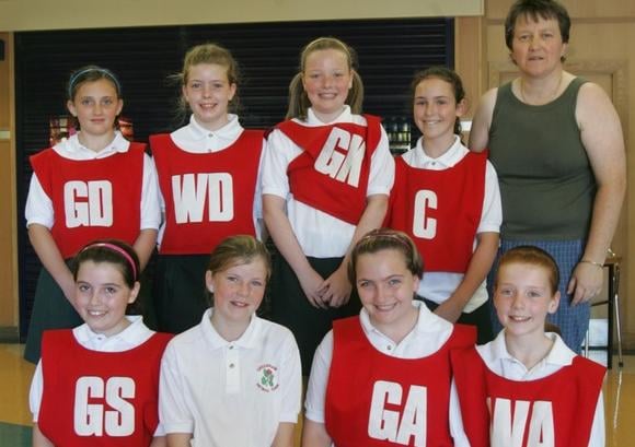 Greenhaw Primary School at the Northern Ireland P.S. Netball Finals held in the Templemore Sports Complex. (1506C03)