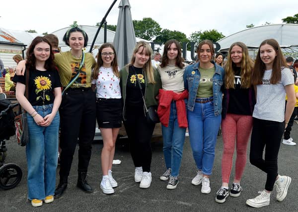 Friends pictured at the Family HOPE Day held at the Mullan HOPE Centre in Moville, on Sunday afternoon last. DER2134GS – 008