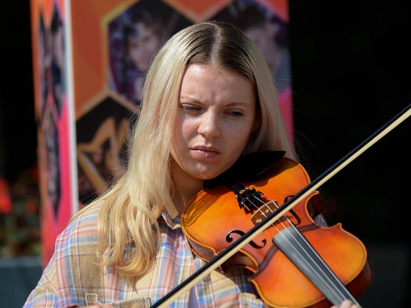 Traditional musician Caoishe McLaughlin performs at the Fleadh Mhór Dhoíre taster in Guildhall Square yesterday afternoon. Photo: George Sweeney. DER2134GS 025