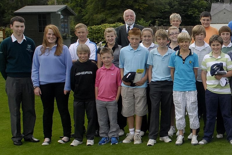 Competitors, prizewinners and officials pictured at Portadown Golf Club following Juvenile Captains Day on 2010 which was hosted by Junior Captain Andrew Corkin, left, and Junior ladies Captain, Judith Connolly, second from left. PT35-248