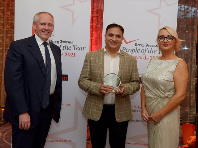 Key Worker of the Year winner Dr Mukesh Chugh pictured with Paul McLean from Principal Sponsor BetMcLean and Jacqui Diamond, Derry Journal. Photo: George Sweeney. DER2139GS – 049
