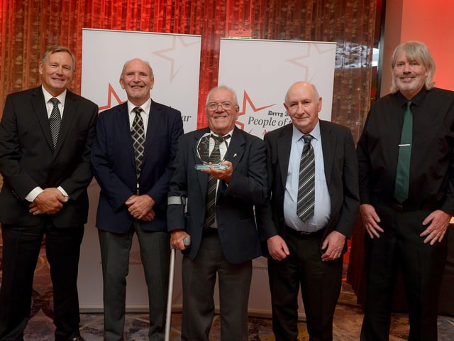 Sports Volunteer Award winner Derry & District Football Association, represented by Willie Barrett, Jimbo Crossan and Liam Smyth pictured with former Northern Ireland international footballer John O’Neill (on the left) and William Allen, Senior Editor, North West, JPIMedia. Photo: George Sweeney. DER2139GS – 056