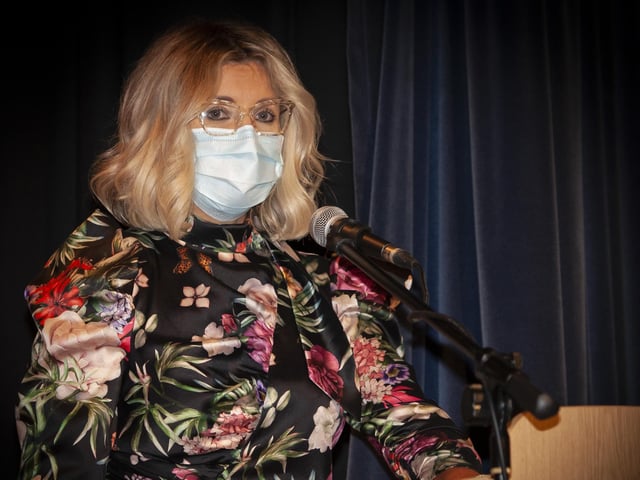 Katrina Crilly, Principal, Oakgrove Integrated College, addressing those in attendance at Senior Prizegiving on Friday last. (Photos: Jim McCafferty Photography)