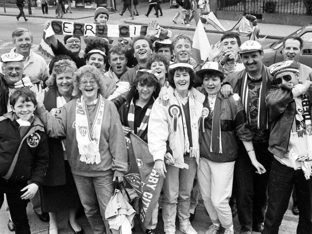 1989... Derry City FC fans who travelled to Dublin for the FAI Cup Final against Cork City.