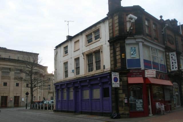 The former Red Lion on Holly Street near the City Hall.