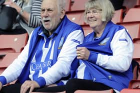 Two Sheffield Wednesday fans matching up for their trip to Oakwell in 2017. 