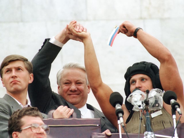 Soviet coup collapsed. Boris Yeltsin took over troops and Supreme Soviet legislative bodies reinstated president Mikhail Gorbachev as he returned from house arrest in the Crimea region.