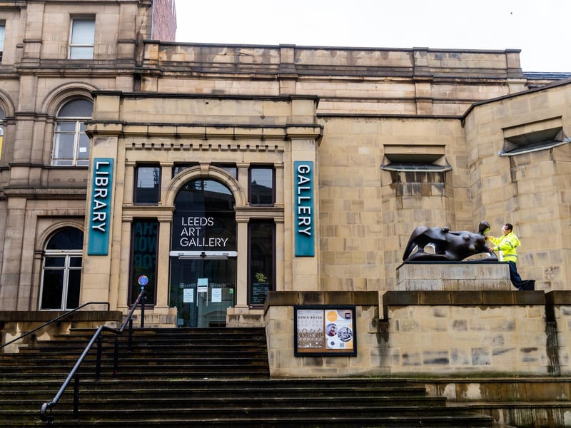 Riva Blu is near to Leeds Art Gallery and it’s vintage with a modern twist. This is a great place for a lively lunchtime date. I love the bruschetta and the dessert platter as they are all freshly baked.