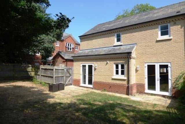 This home is located just off of Thorpe Road and is close to the train station and city centre, while benefiting from the privacy of an enclosed cul de sac. This property was first listed on 5 August and was reduced by £20,000 on 8 September. It was reduced again by £40,000 on 26 November. Currently available for a guide price of £270,000.