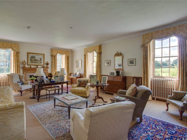 Drawing room.