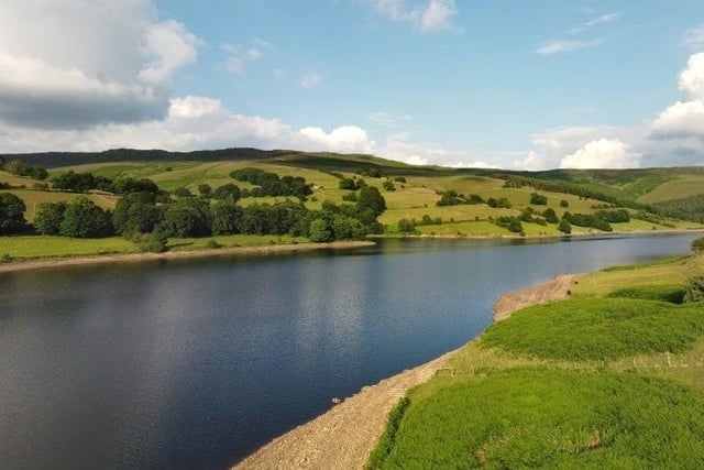 IF you both enjoy the outdoors more, the Peak District is right on Sheffield’s door step and makes for a memorable first date. A walk around Ladybower Reservoir offers beautiful sights and plenty of time to chat with your date, there are also many pubs in the area afterwards for a casual drink or a bite to eat.