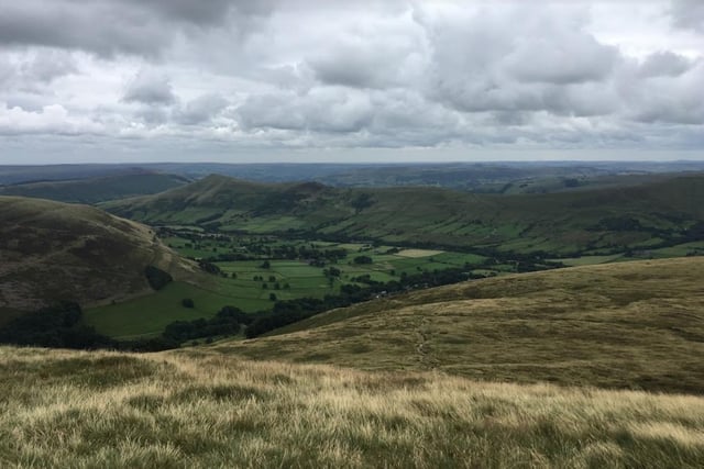 Ascending Grindslow Knoll will greet you with some of the best views the Peak District has on offer. It stands at 601 metres in total.