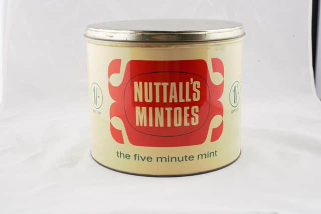 Nuttall's Mintoes - 'the five-minute mint'