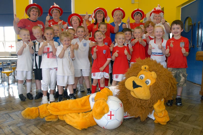 Pupils and dinner staff at Simonside Primary School get right behind England in the 2010 World Cup.