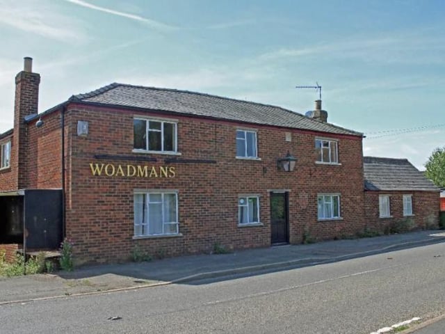 This two storey building is in need of refurbishment and is being advertised as a development opportunity. Inside there is private accommodation, catering kitchen and main bar. Available for offers over 160,000 GBP