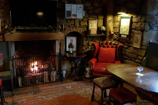 The creek of the old latch door sets the tone for a visit to a pub that does tradition and friendliness so well. Old flagstone floors give way to a roaring fire in the lounge, where dogs happily nap and a relaxed atmosphere falls.