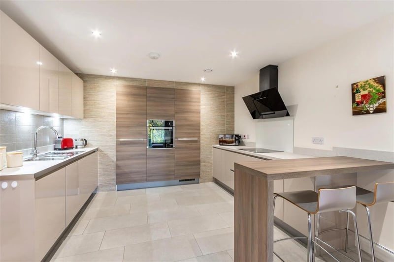 It is said the kitchen has completed with a range of "modern" fittings.