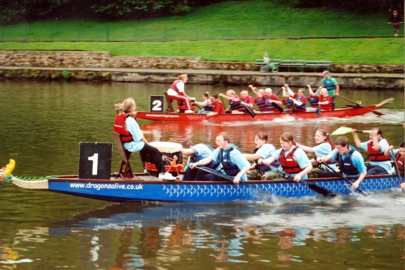Boat 2 led by the Lord Mayor, Coun Jackie Drayton, at a Dragon Boat Festival in  Crookes Valley Park on May 12, 2007. Ref no: t03805