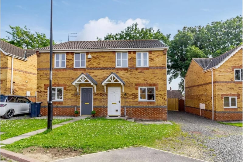 This three bed, semi-detached house has had 544 views over the last 30 days. It is located on Hevingham Close and is on the market with Better Move for £120,000.
