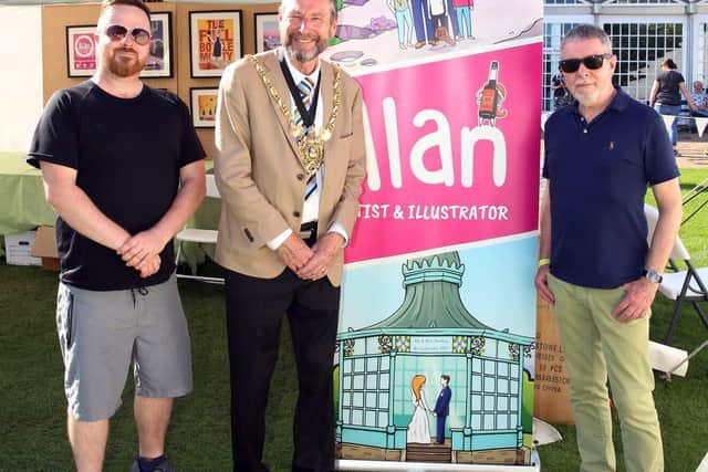 Sheffield Lord Mayor (middle) with  artist Alan Pennington (left) and Peter Clark of Graysons