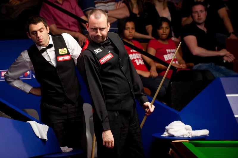 Mark Williams, right, in his match against Ronnie O'Sullivan on April 24, 2010
