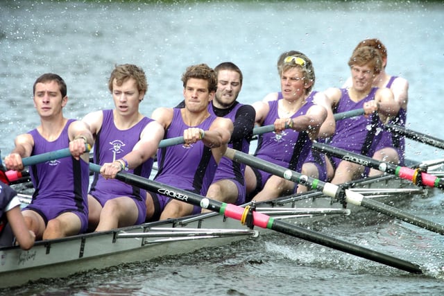 A study in concentration for this crew at the 2010 Durham Regatta.