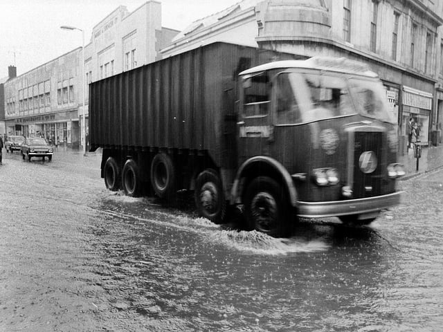 A very wet Mansfield town centre in 1968 - can you remember the floods?