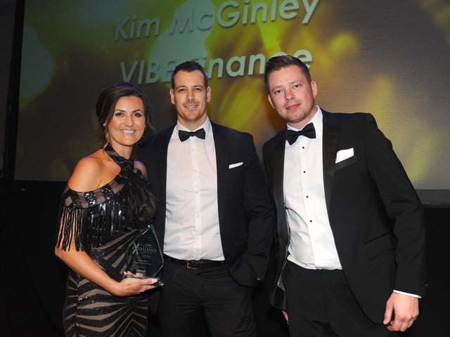 David Ainslie from Aerial Direct with Kim McGinley, winner of Entrepreneur of the Year Award.
(210220-8483)
