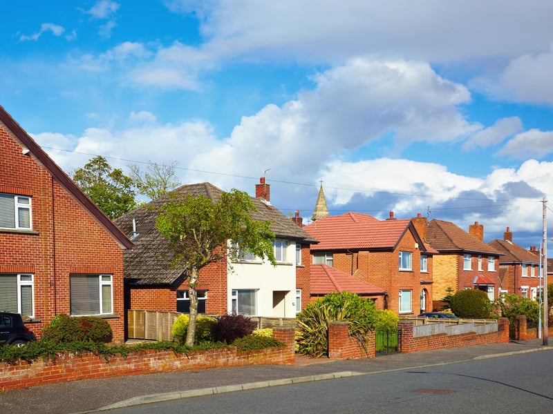 Average house price: £137,601.70. Average house price with a garden: £149,355.74. Garden price increase: £11,754.03.