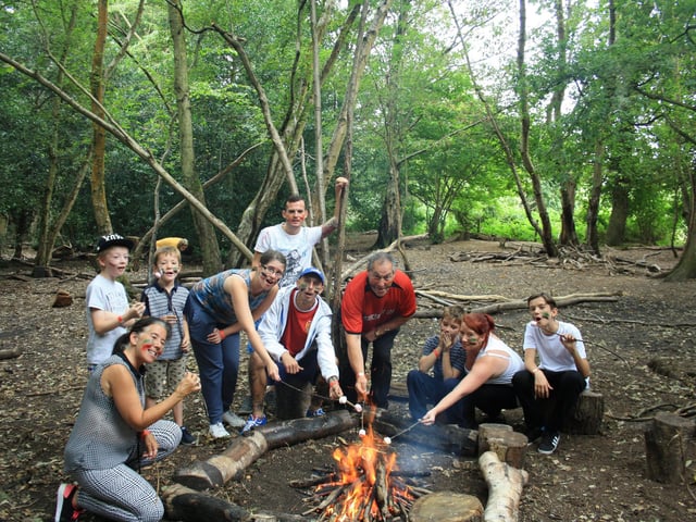 Elizabeth Hicks, Haydan Pacey,  Eddie, Laura Smith, Lewis Clarke (holding up the tree), Rob Fenwick, Kevin Hicks, Cameron Aldcroft, Charlene Smith, Benjamin Smith. We ALL had so much Fun. Taken in 2016.