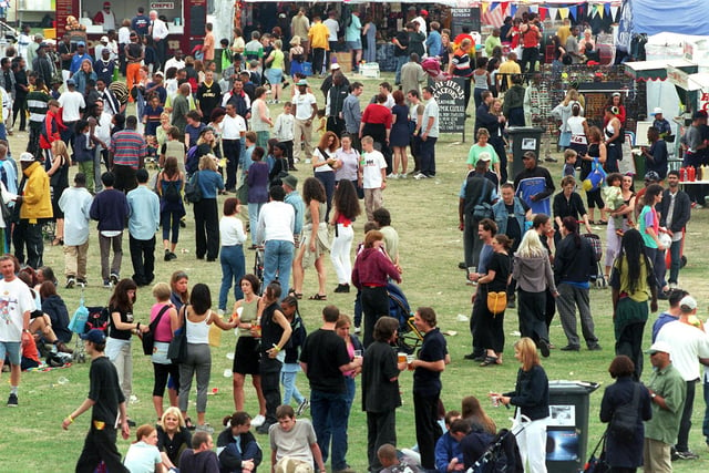 Sheffield people out and about enjoying themselves in the sun at the Don Valley Bowl in 1999.