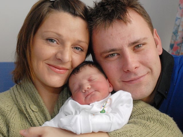 Sarah Gregory with her new years baby Isla Rose Adams who was born at 02.41 She was the 1st baby in the Mansfield/Ashfield area to be born on New Year's Day.Pictured with dad Jon Adams, weight 7lbs 6oz