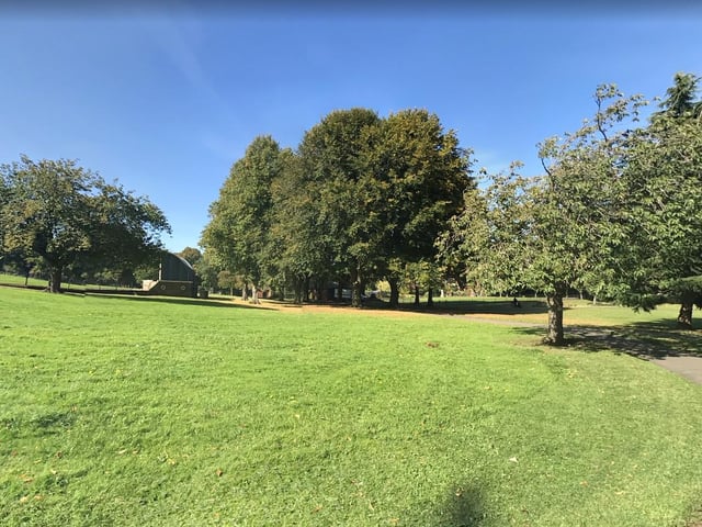 Meet up with some family or friends at Yeoman Hill Park this weekend and enjoy the breathtaking seasonal beauty around you.