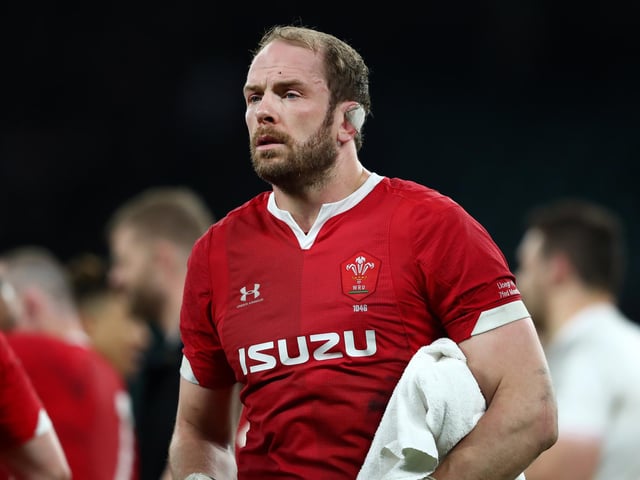 Wales captain Alun Wyn Jones has been made an OBE for services to rugby union.
