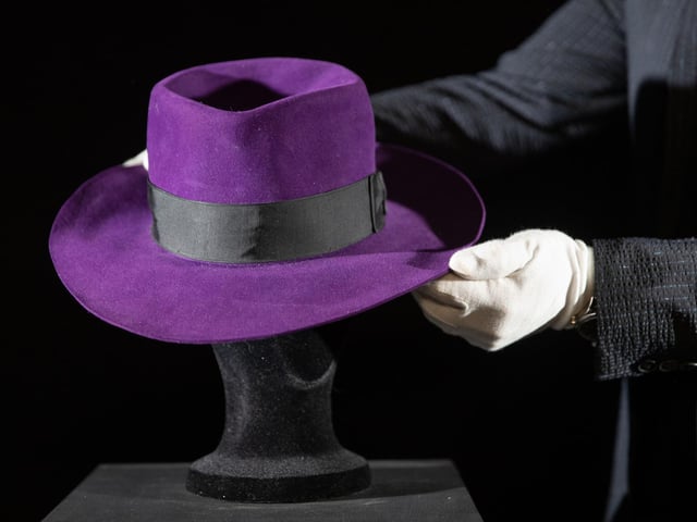 Joker's (Jack Nicholson) fedora from the 1989 film 'Batman' (estimate £20,000-£30,000).