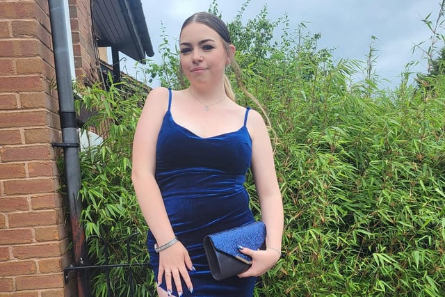 Kirsty Louise said: "My beautiful girl y11 prom."