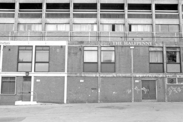 The Halfpenny pub at Sheffield's Kelvin Flats in September 1993, with (left) the Kelvin Priority Estate Office. The pub had closed the previous year, with 'gun thugs' reportedly contributing to its demise