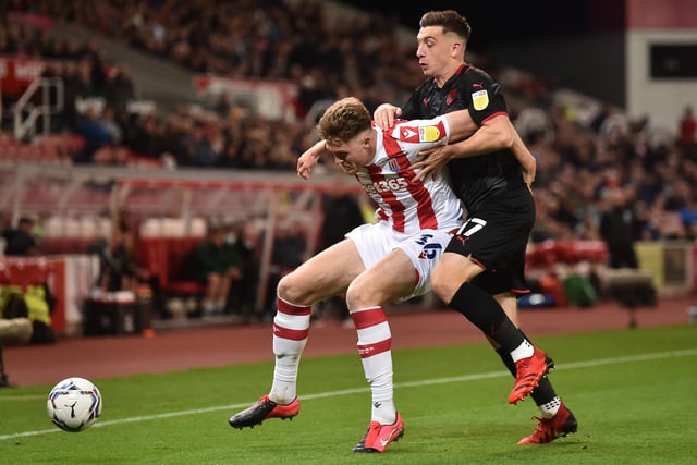 Tottenham Hotspur are reportedly interested in signing Stoke City defender Harry Souttar, with Aston Villa and Everton also said to be keeping tabs on him. The 22-year-old signed a new long-term deal in February. (Football Insider)