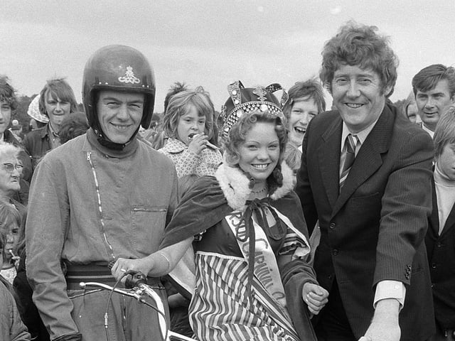 Warsop Carnival Queen and Austin Mitchell