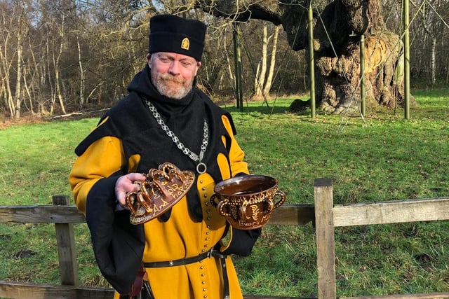 Sheriff of Nottingham Richard Townsley pictured by the Major Oak with the wassailing bowl which was specially made for the Sheriff, by Newark-based potters  Jim and Emma Newboult of Trinity Court Pottery.
 It was used during a wassailing ceremony held in Sherwood Forest.